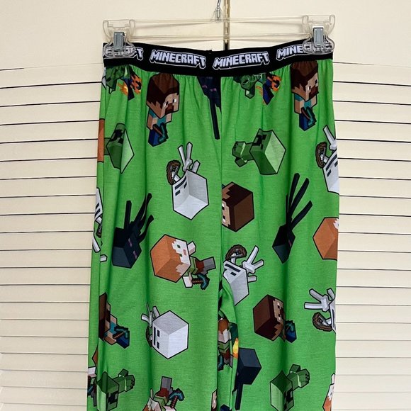 2022 Minecraft  Lounging/Pajama Bottoms W/4 Minecraft Booka & Minecraft UNO - Picture 3 of 10